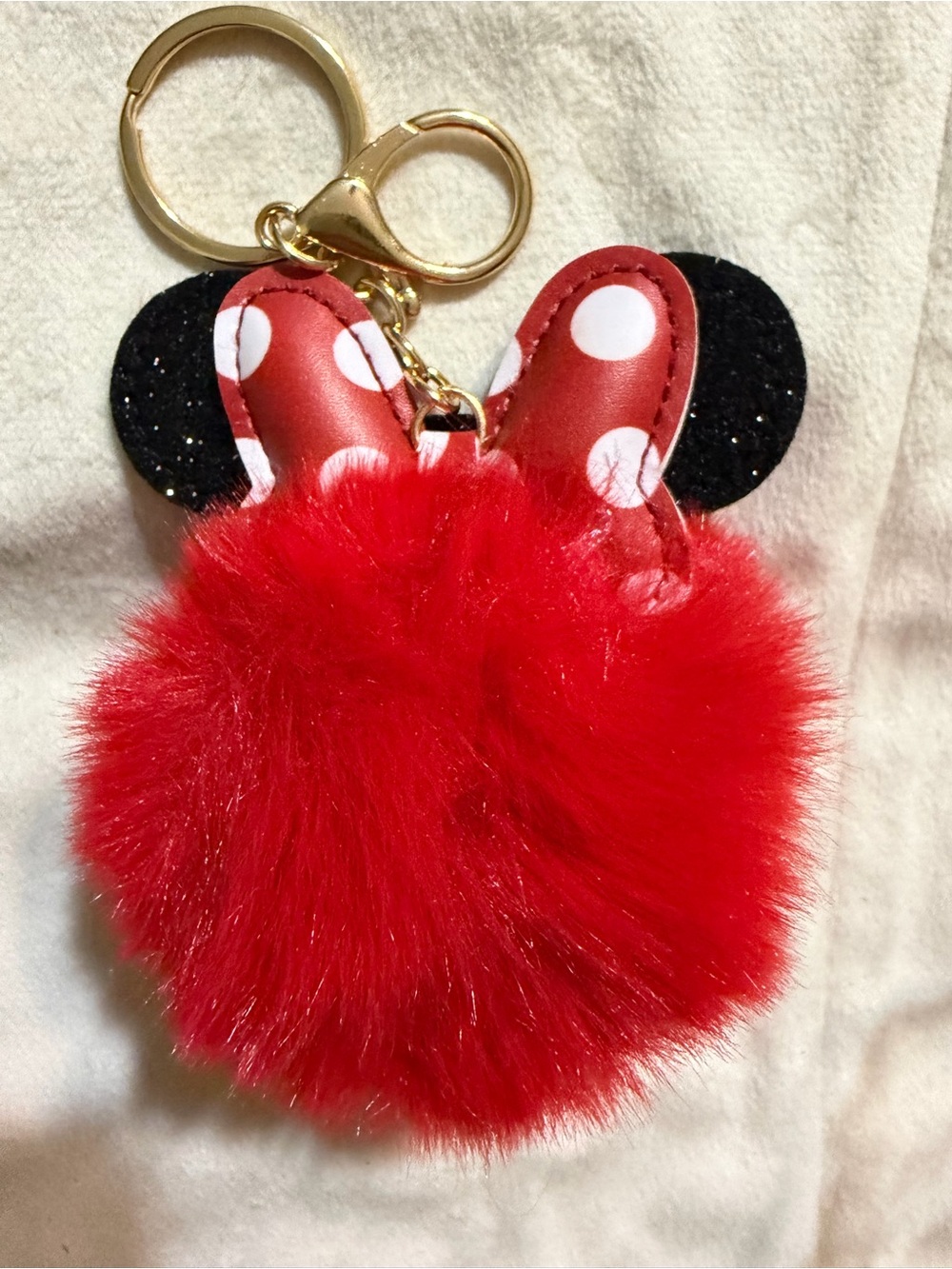 Red Pom Pom Minnie Mouse Keychain - Picture 2 of 5
